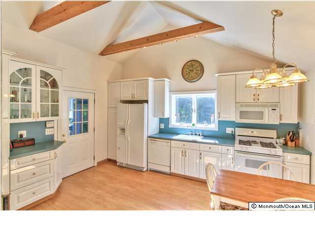 870 Holmdel Road Holmdel, NJ 07733 - Photo 9 of 24 Additional Photo