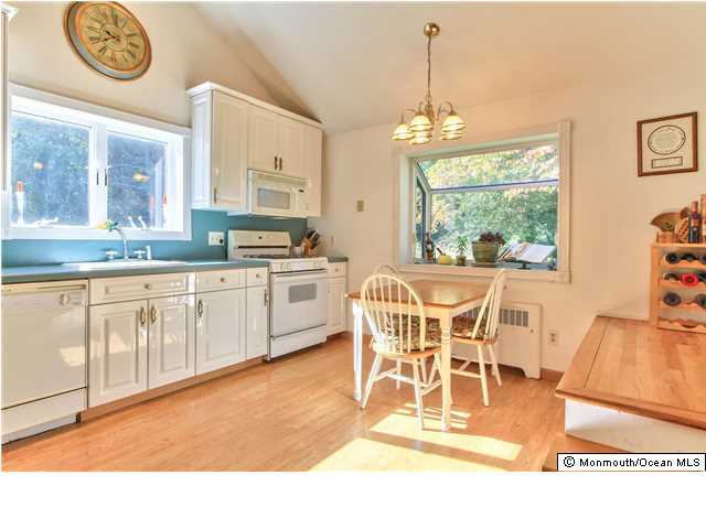 870 Holmdel Road Holmdel, NJ 07733 - Photo 10 of 24 Additional Photo