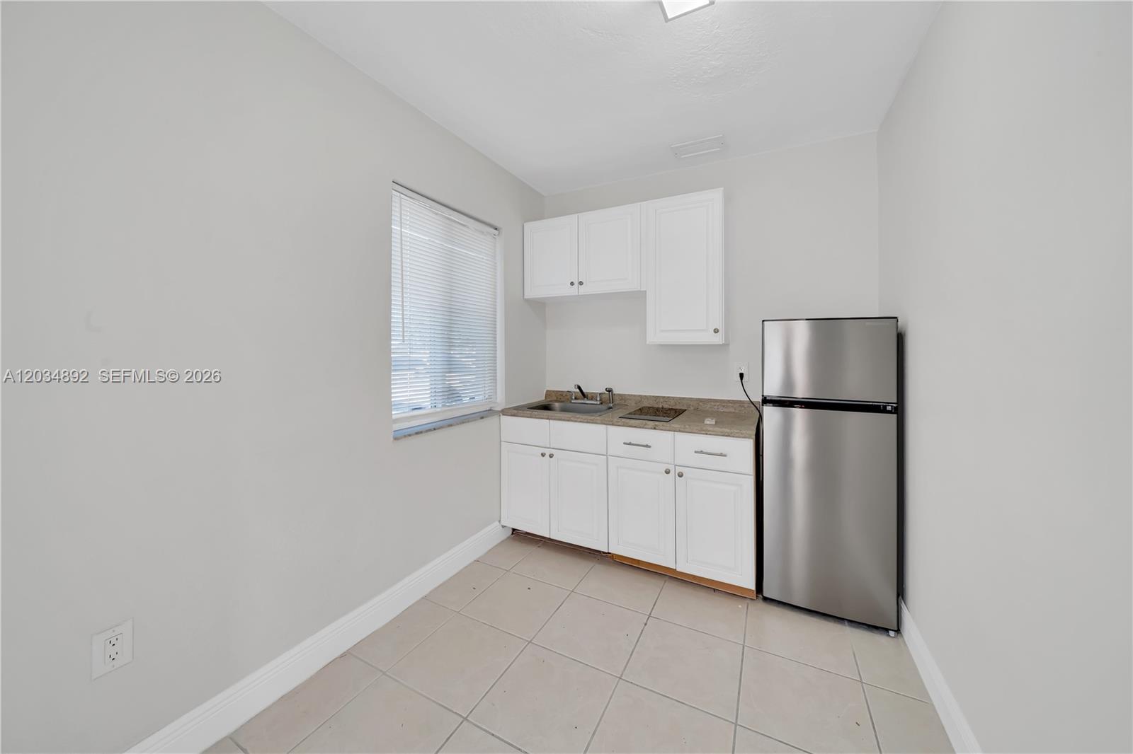 7555 Southwest 28th Street Road, Unit B Miami, FL 33155 - Photo 1 of 7
