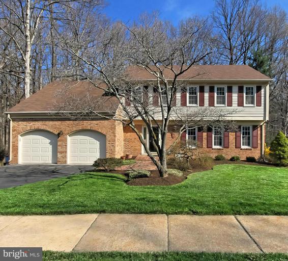 9828 Natick Road Burke, VA 22015 - Photo 2 of 30 Exterior (Front)