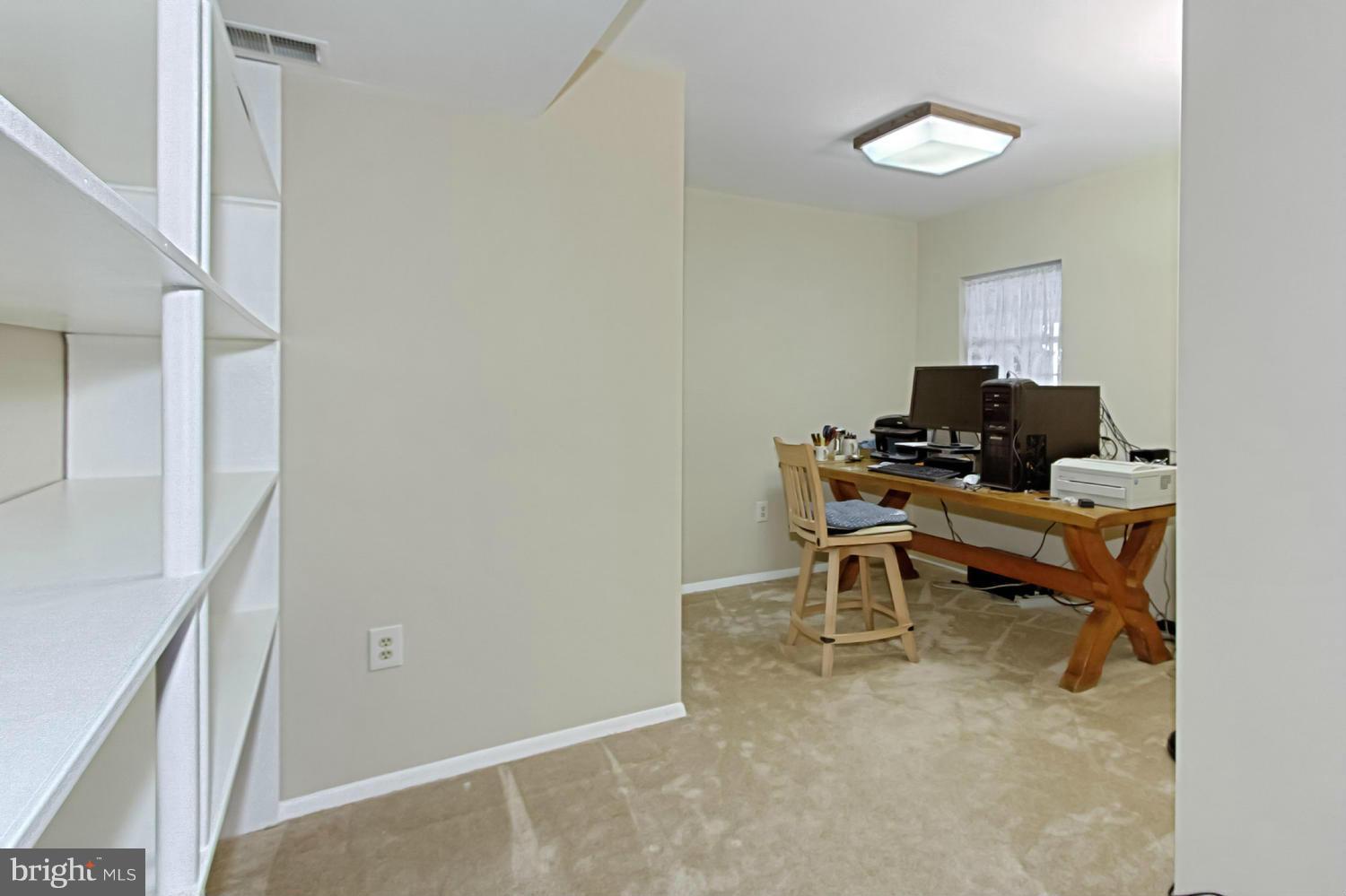 9828 Natick Road Burke, VA 22015 - Photo 27 of 30 Den