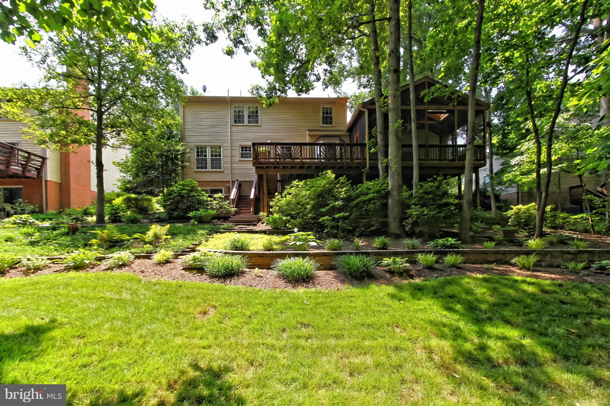 9828 Natick Road Burke, VA 22015 - Photo 28 of 30 Exterior (Rear)