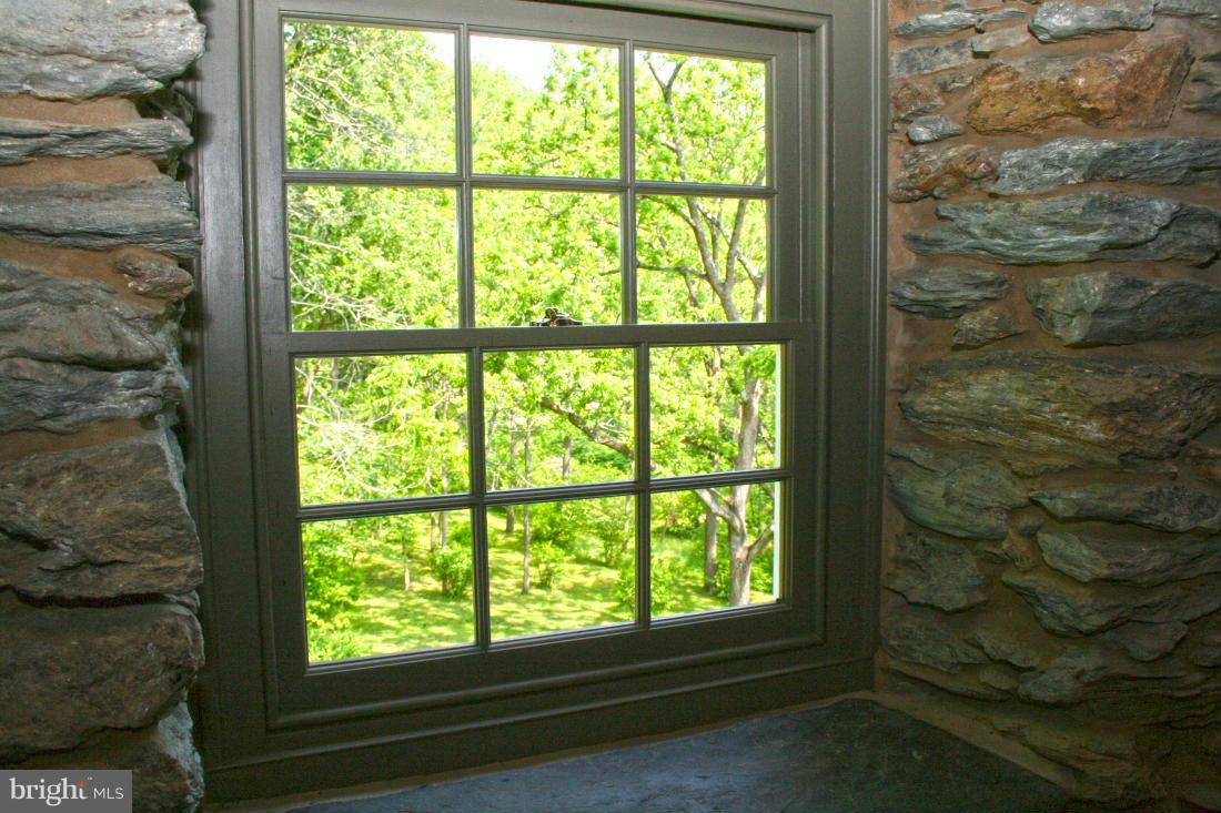 31 Creek Road Delta, PA 17314 - Photo 22 of 30 Interior (General)