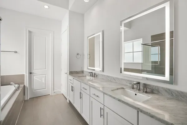 $3,150 | 2234 Lou Ellen Lane, Unit D, Houston, TX 77018
