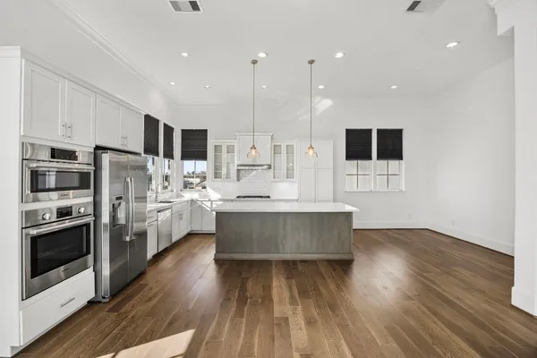 $3,150 | 2234 Lou Ellen Lane, Unit D, Houston, TX 77018