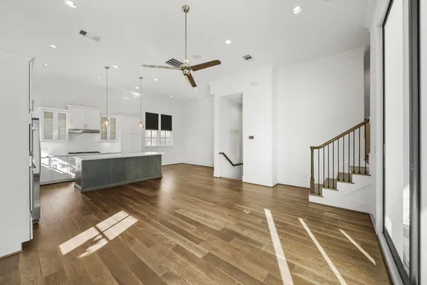 $3,150 | 2234 Lou Ellen Lane, Unit D, Houston, TX 77018
