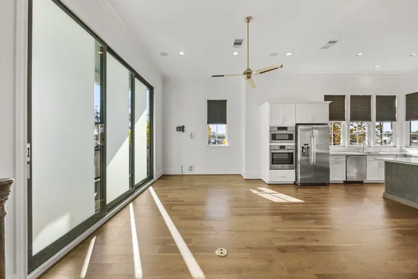 $3,150 | 2234 Lou Ellen Lane, Unit D, Houston, TX 77018