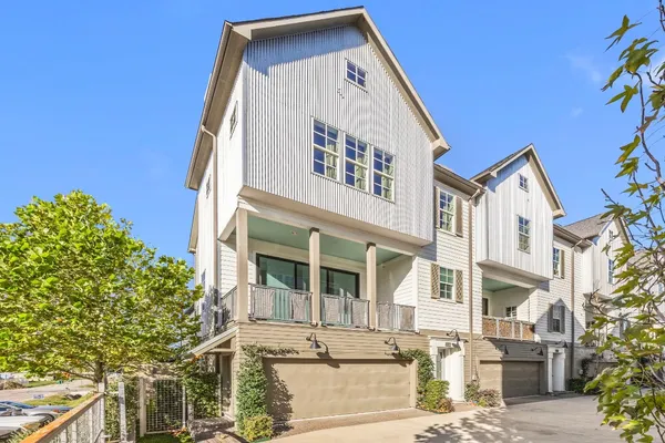 $3,150 | 2234 Lou Ellen Lane, Unit D, Houston, TX 77018