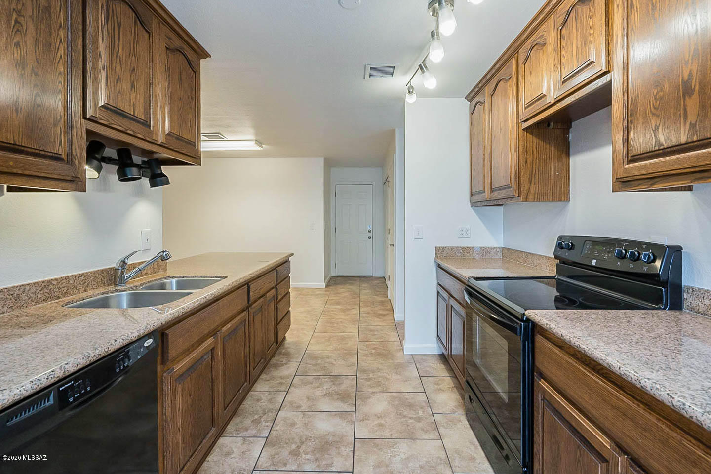 3436 West Raintree Drive Tucson, AZ 85741 - Photo 7 of 34