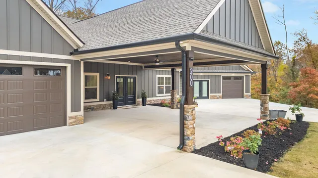 $539,900 | 200 Bridlewood Drive, Ringgold, GA 30736