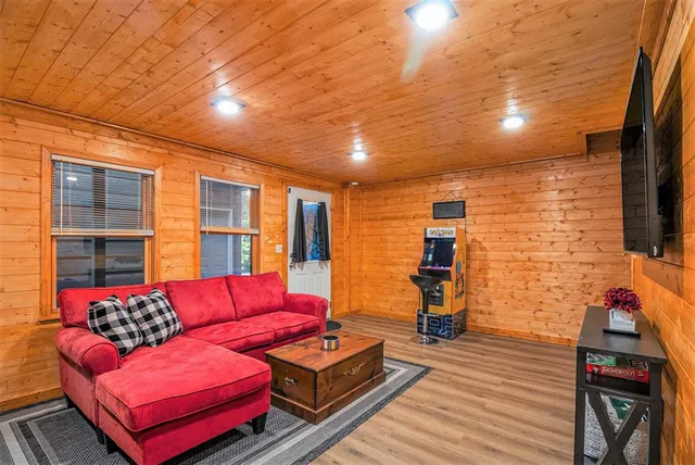 $2,200 | 1119 Villa Drive, Ellijay, GA 30540