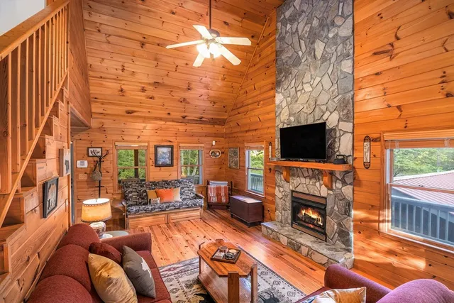 $2,200 | 1119 Villa Drive, Ellijay, GA 30540