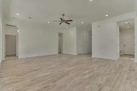 $445,000 | 1718 Eastvale Drive, Spring, TX 77386