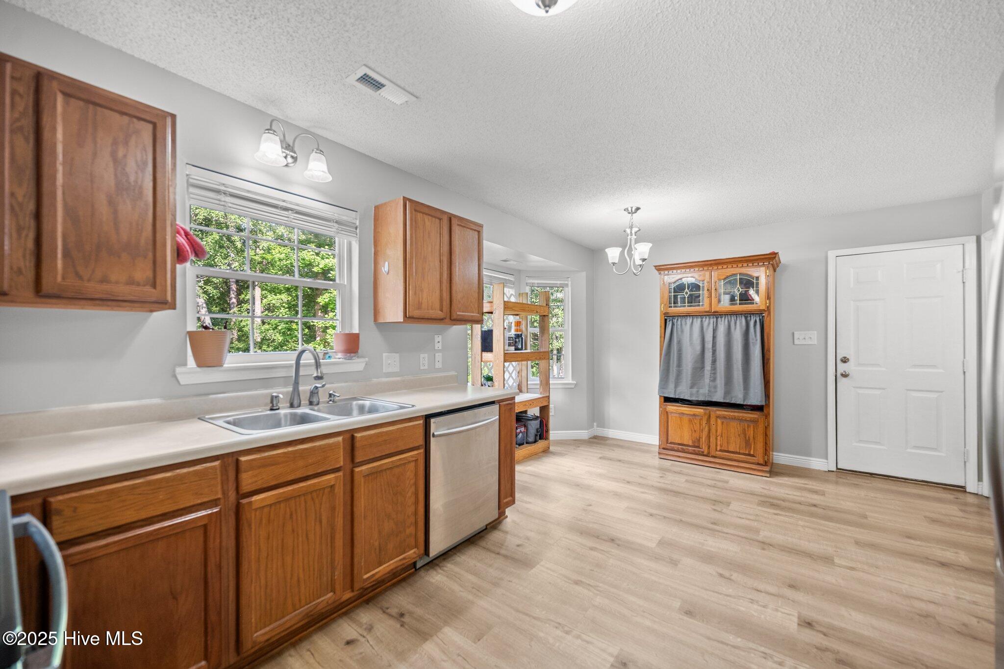 116 Linden Road Richlands, NC 28574 - Photo 26 of 59 27-web-or-mls-_RAD5816