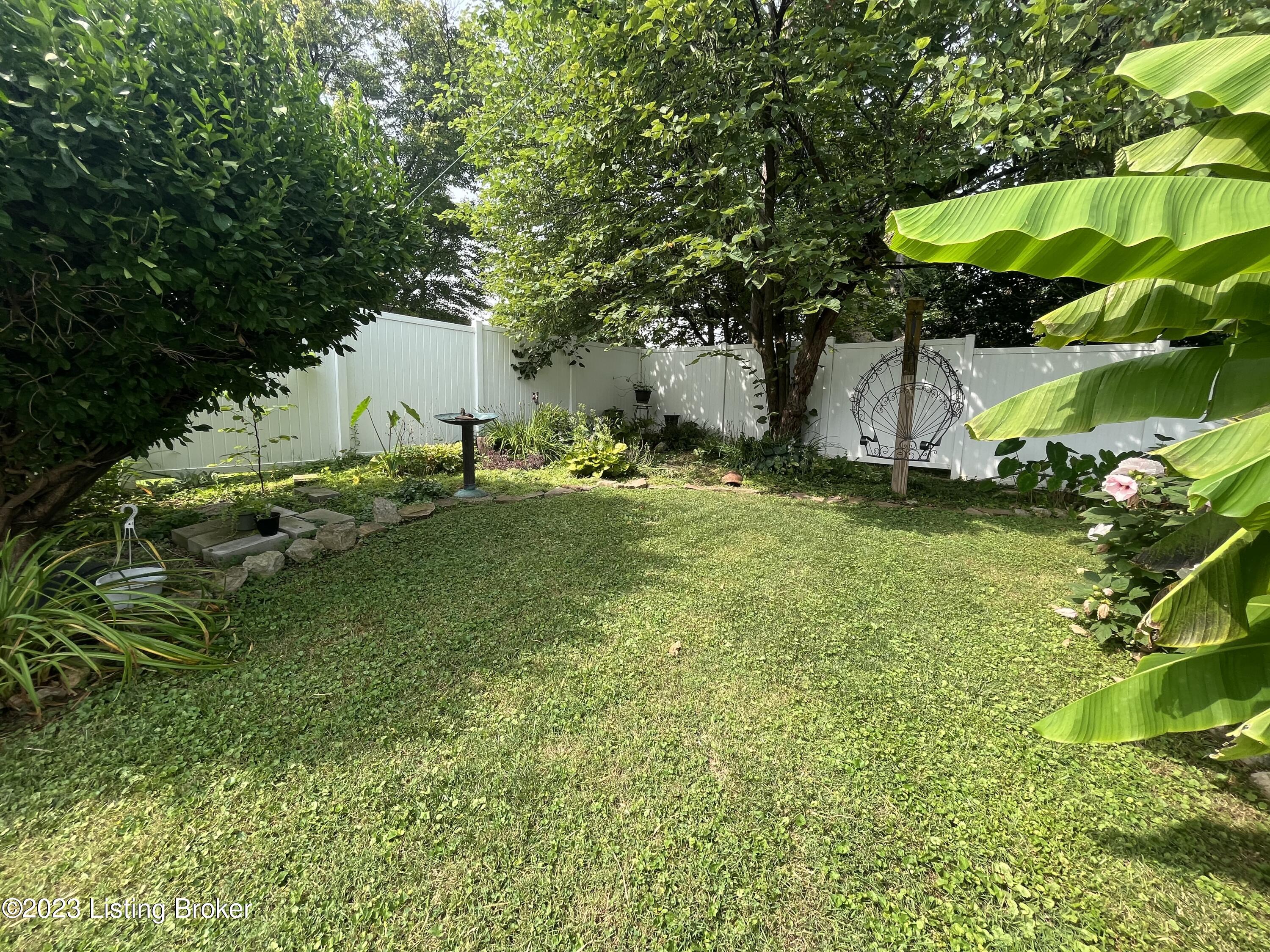 6700 Downs Branch Road Louisville, KY 40228 - Photo 40 of 42 BC2418C3-D5D7-4A17-B275-8398C69A8682