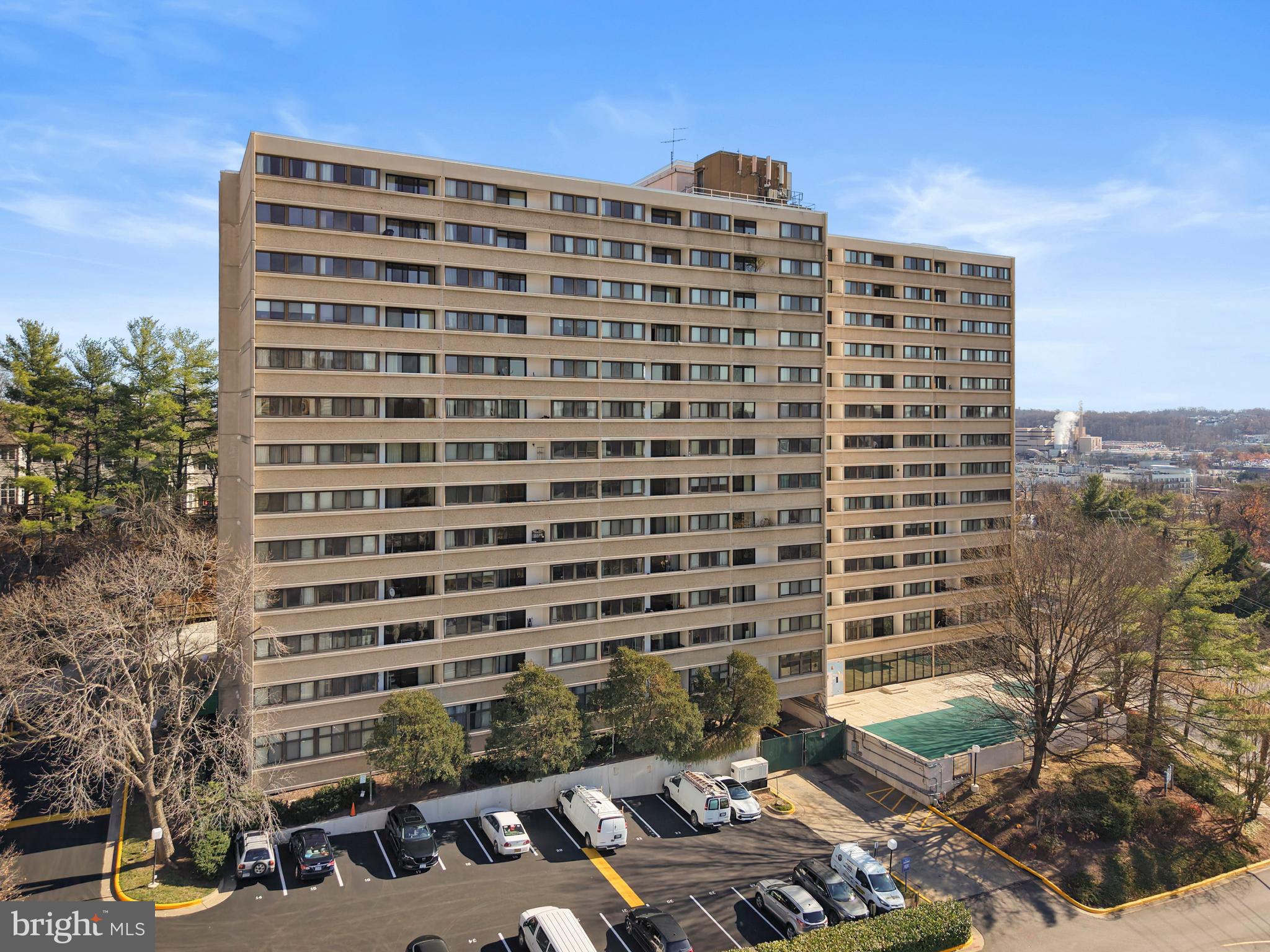 5911 Edsall Road, Unit 1209 Alexandria, VA 22304 - Photo 22 of 30 a front view of a building