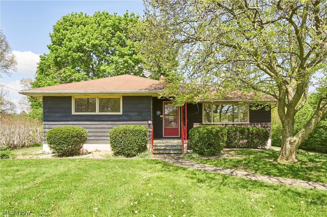647 Killian Road Akron, OH 44319 - Photo 1 of 24 Gallery Image 1