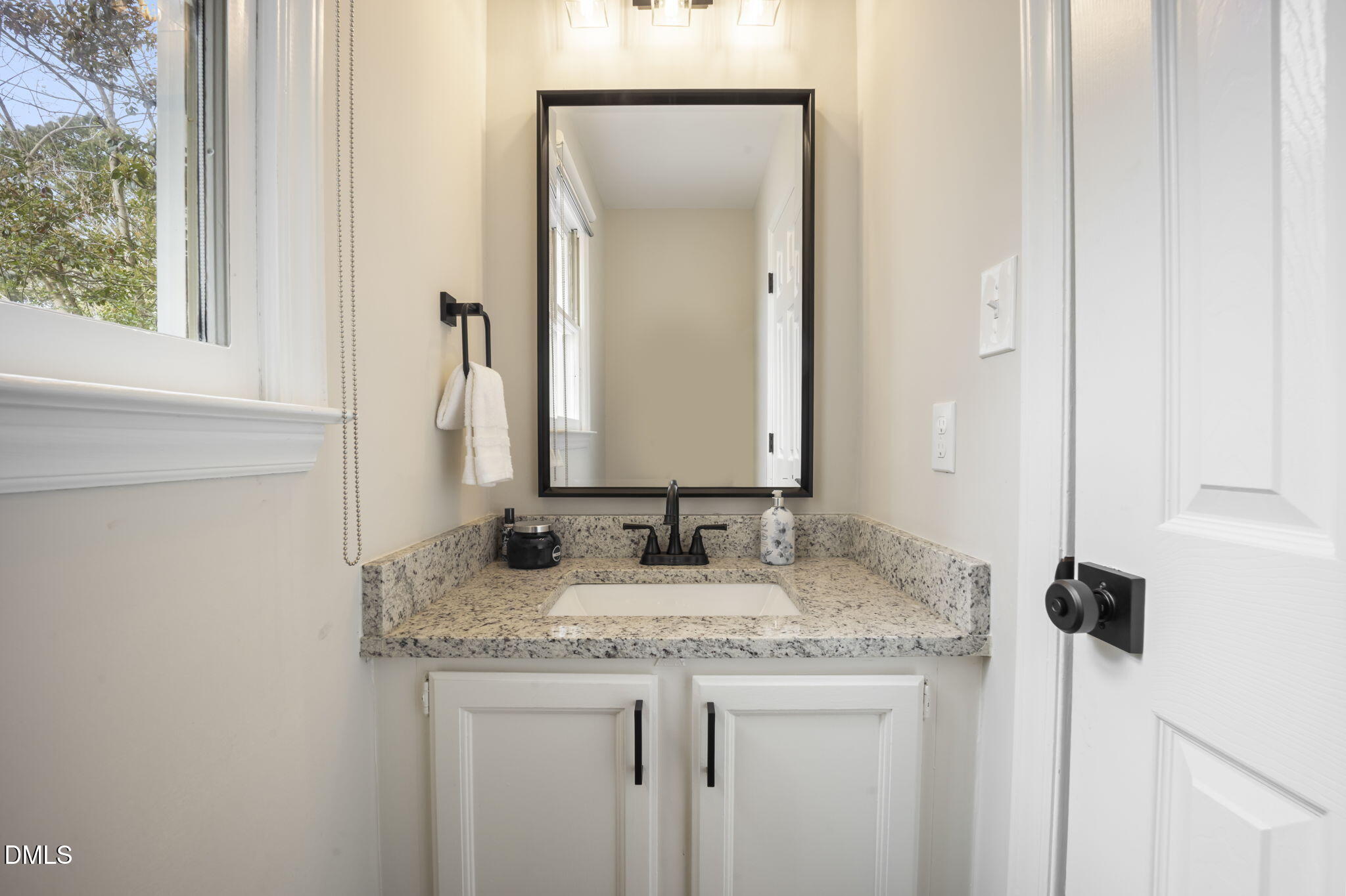 7232 Ewing Place Raleigh, NC 27616 - Photo 12 of 20 25-web-or-mls-484A3176