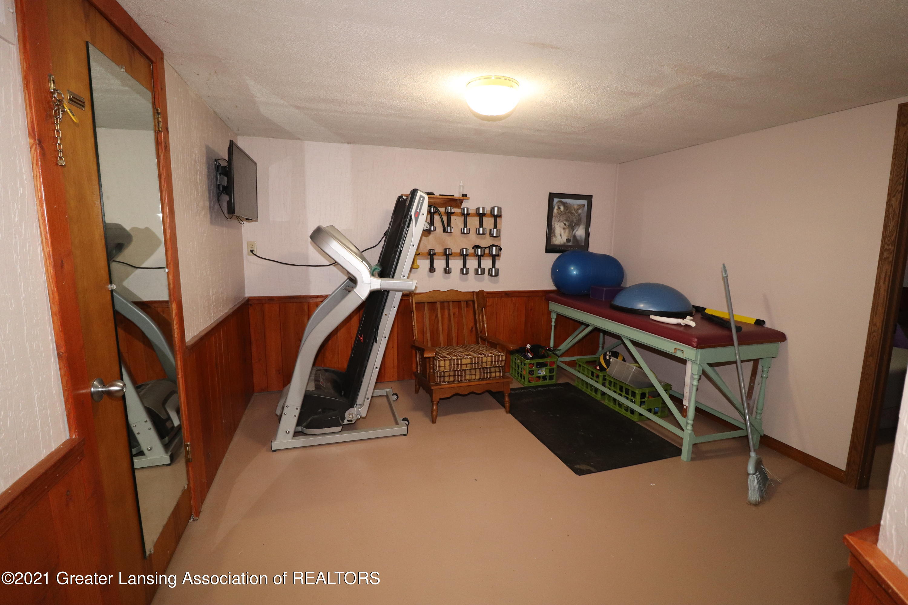 11441 Francis Road Dewitt, MI 48820 - Photo 38 of 59 IMG_2647