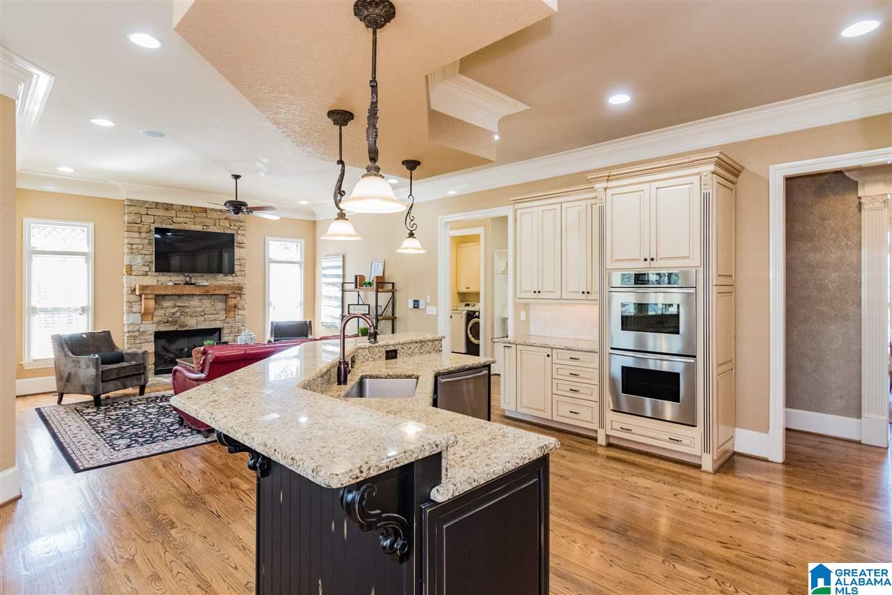 2464 Glasscott Point Birmingham, AL 35226 - Photo 8 of 50