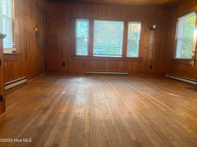 $275,000 | 301 River Road, Washington, NC 27889