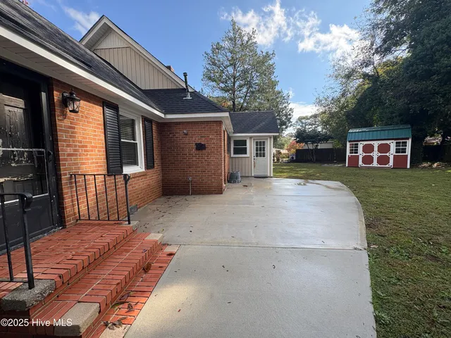 $275,000 | 301 River Road, Washington, NC 27889