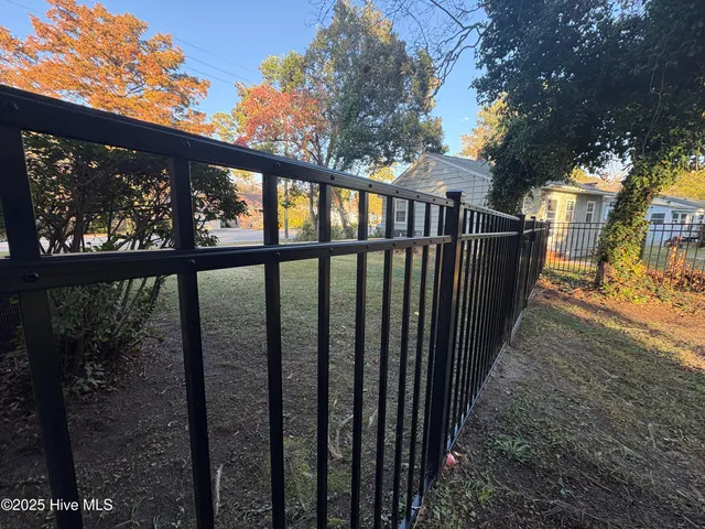 $275,000 | 301 River Road, Washington, NC 27889