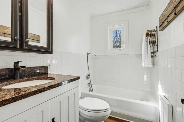 $479,000 | 598 Scotts Drive, Delton, MI 49046