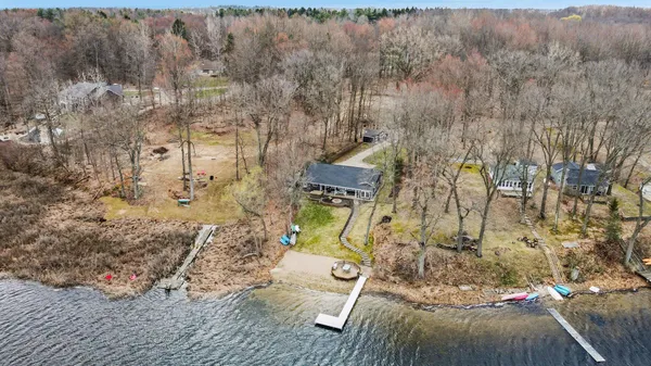 $479,000 | 598 Scotts Drive, Delton, MI 49046