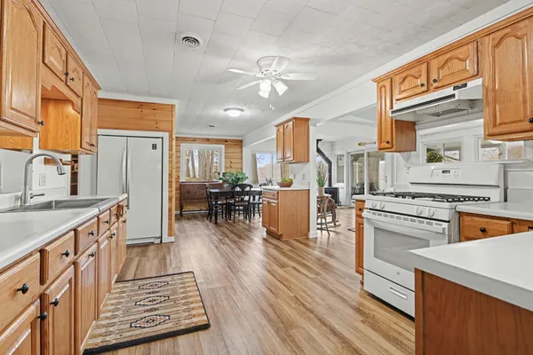 $479,000 | 598 Scotts Drive, Delton, MI 49046