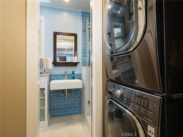 $1,595,000 | 211 East Pine Avenue, El Segundo, CA 90245