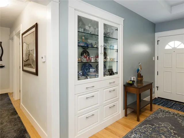 $1,595,000 | 211 East Pine Avenue, El Segundo, CA 90245