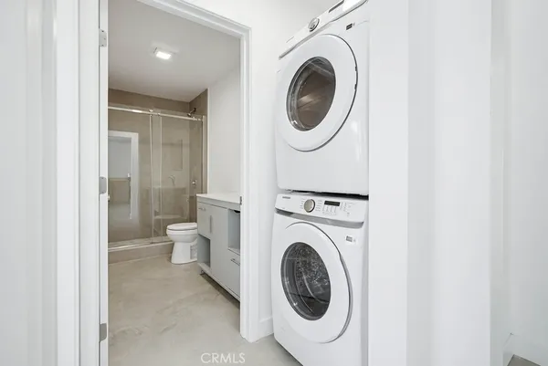 $2,850 | 1017 Riverine Avenue, Santa Ana, CA 92701