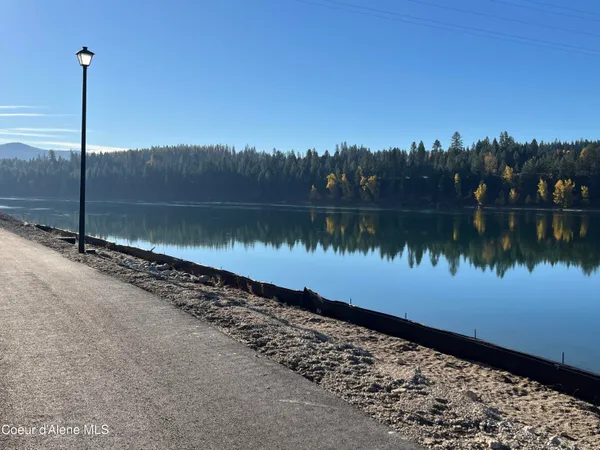$1,780,000 | Lot6-blk1 Lot6-blk1 Kayak Loop, Oldtown, ID 83822