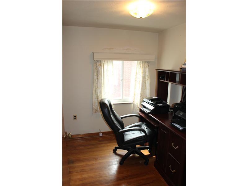 2374 Rose Garden Road Pittsburgh, PA 15220 - Photo 20 of 25 Bedroom.