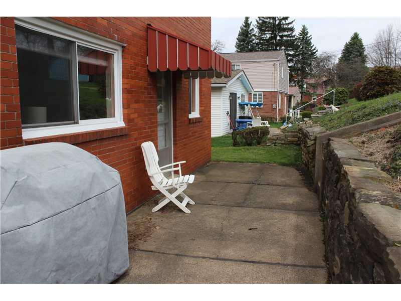 2374 Rose Garden Road Pittsburgh, PA 15220 - Photo 23 of 25 Exterior Back.