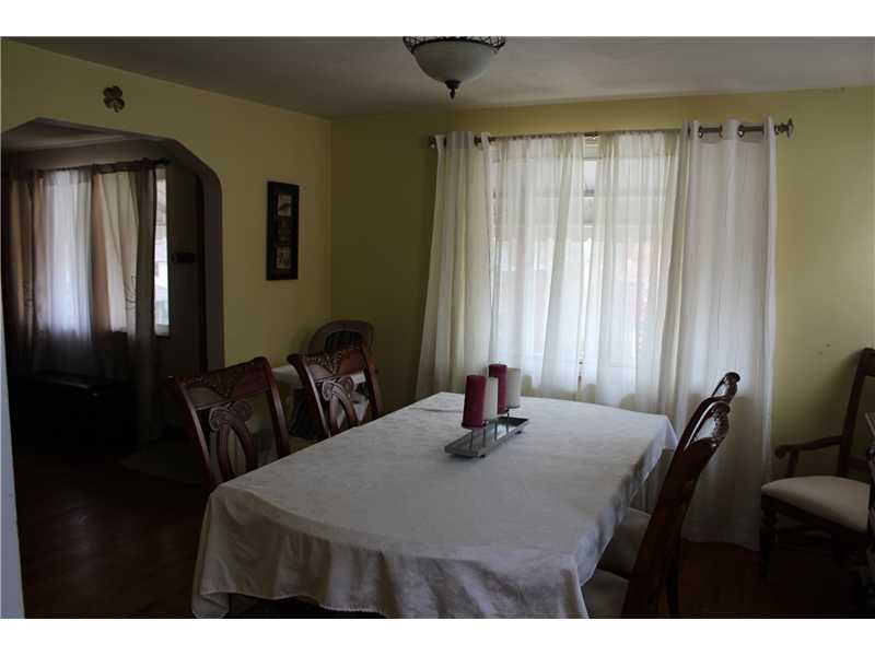 2374 Rose Garden Road Pittsburgh, PA 15220 - Photo 6 of 25 Dining Room.