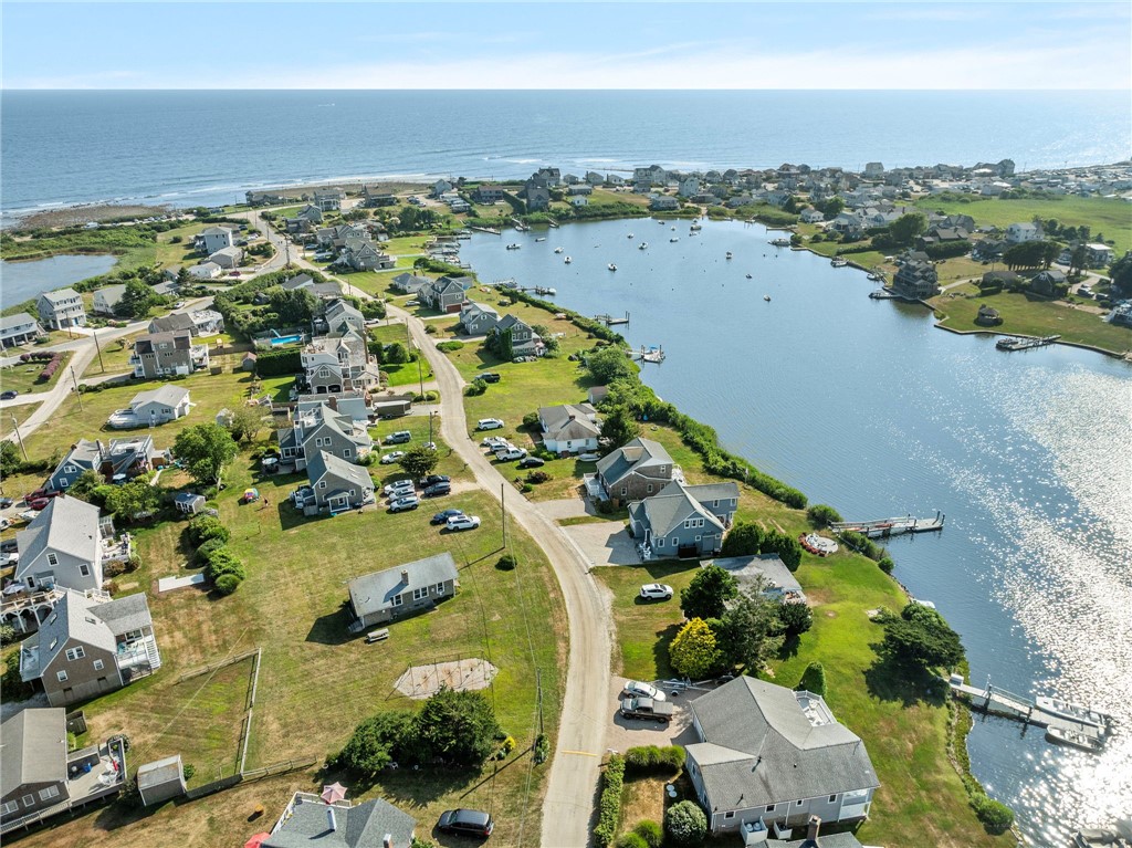 76 Peninsula Road South Kingstown, RI 02879 - Photo 5 of 50 Gallery Image 5