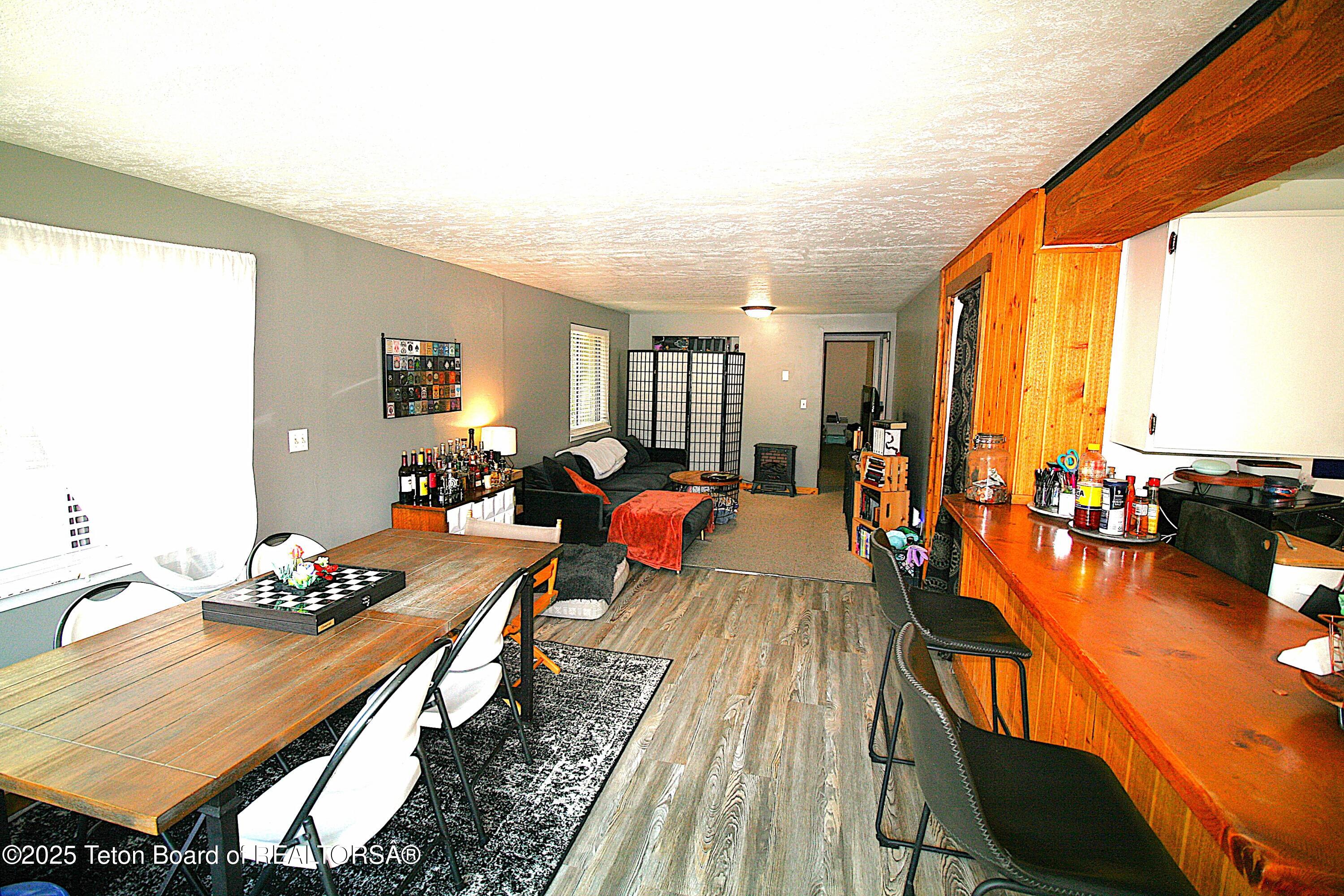 1675 J-W Drive Jackson, WY 83001 - Photo 12 of 16 dining area