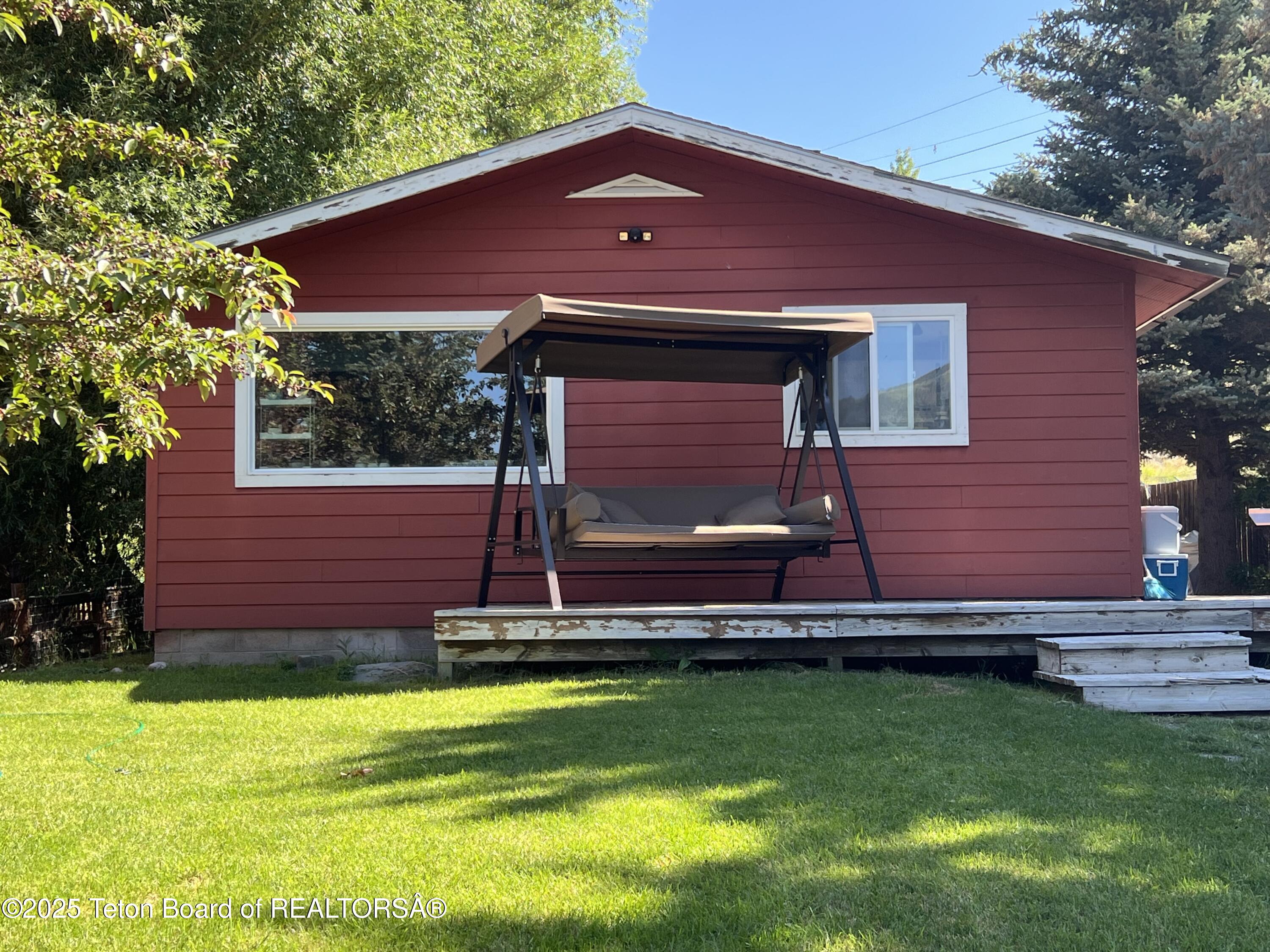 1675 J-W Drive Jackson, WY 83001 - Photo 2 of 16 Front