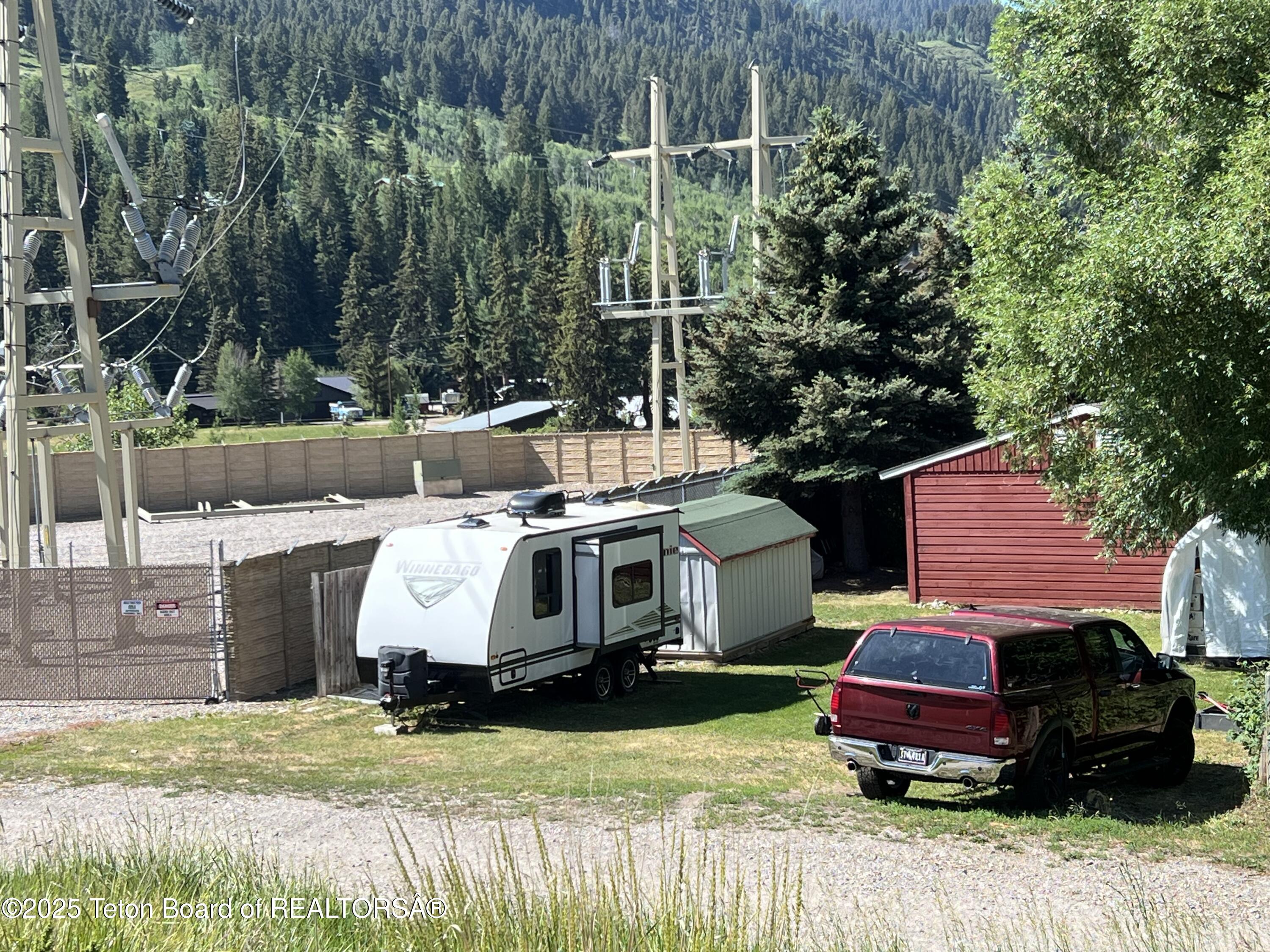 1675 J-W Drive Jackson, WY 83001 - Photo 8 of 16 alley acces