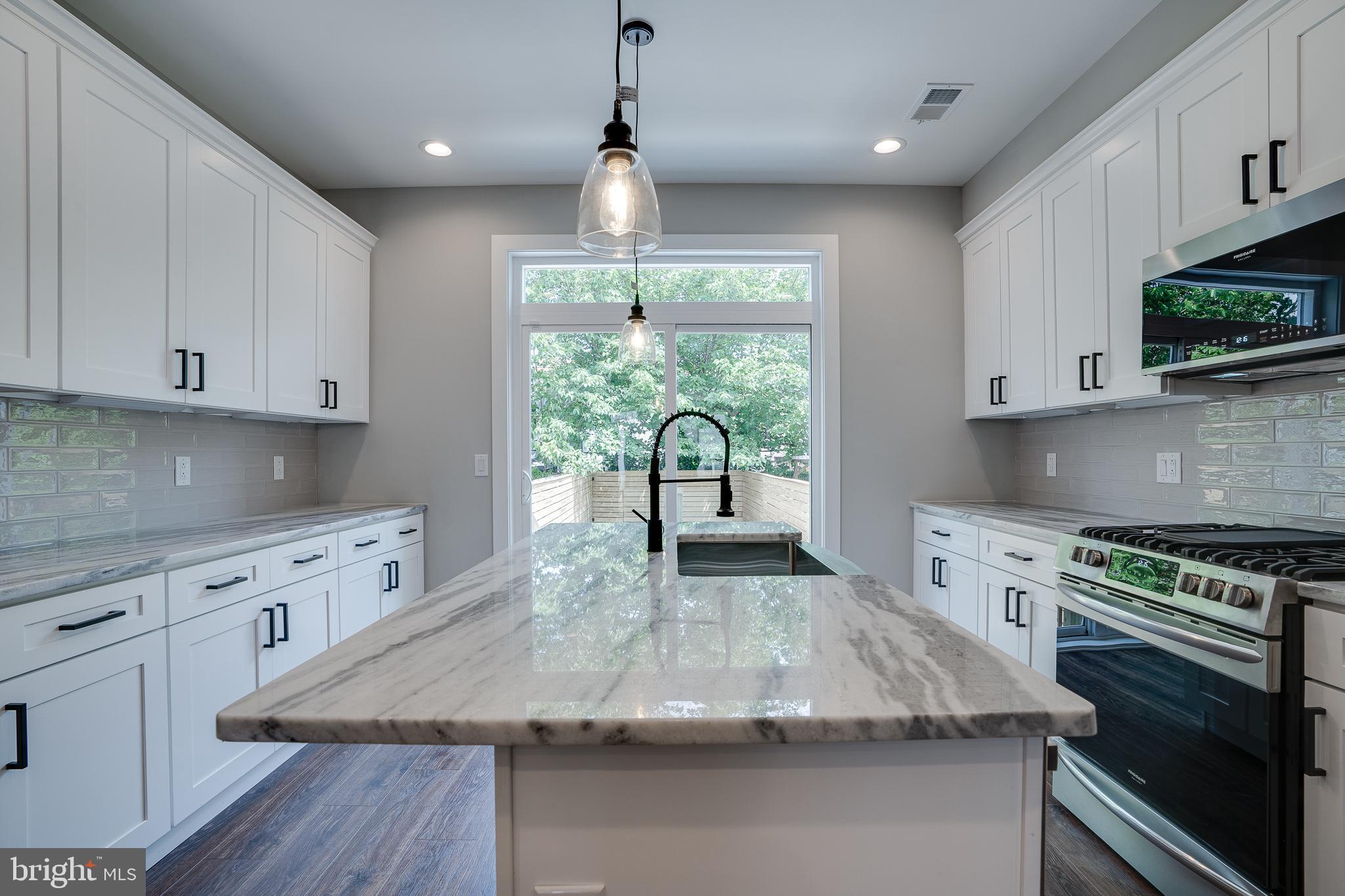 2323 Federal Street Philadelphia, PA 19146 - Photo 5 of 39