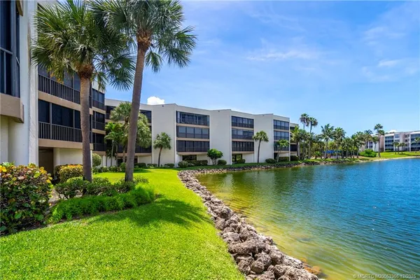 $1,600 | 221 Northeast Plantation Road, Unit 407, Stuart, FL 34996