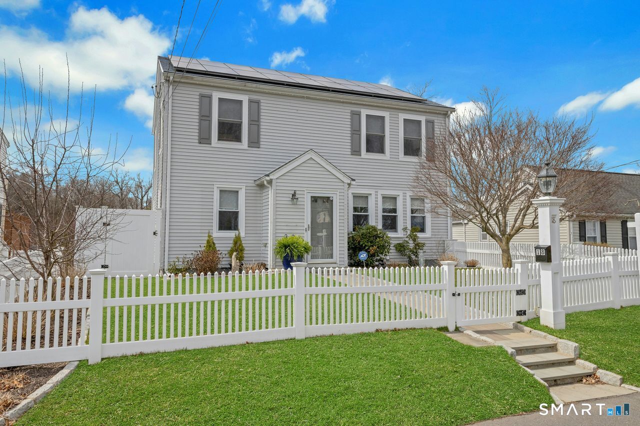 18 Chester Street Norwalk, CT 06850 - Photo 1 of 33