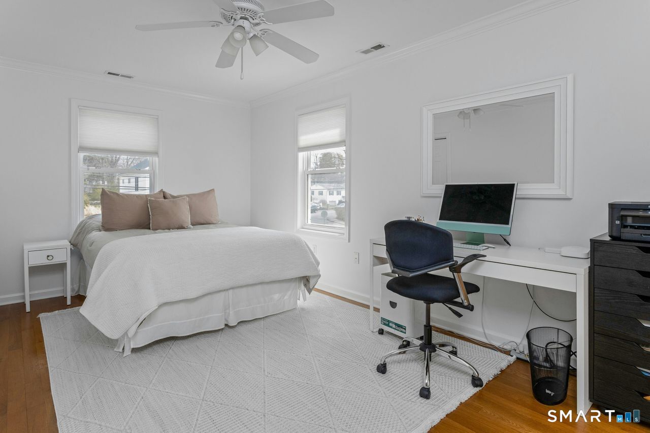 18 Chester Street Norwalk, CT 06850 - Photo 15 of 33