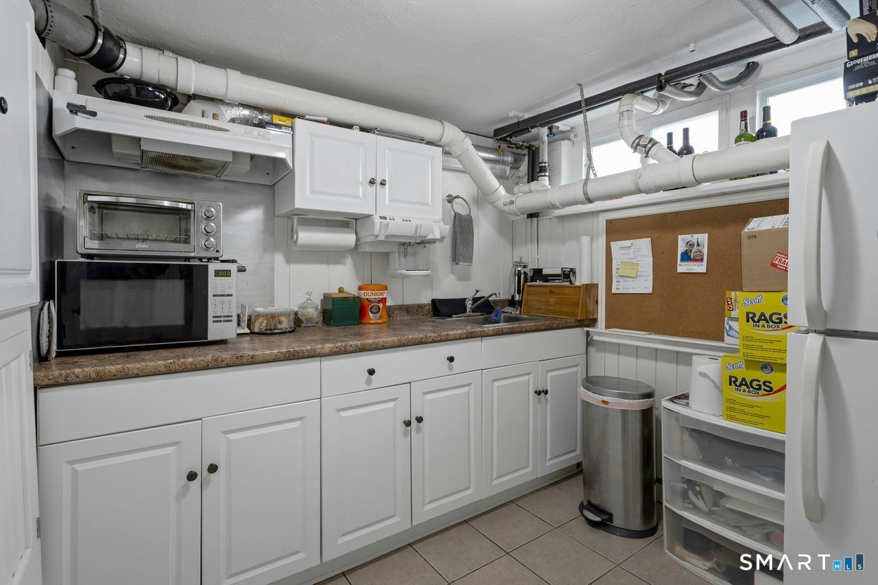 18 Chester Street Norwalk, CT 06850 - Photo 27 of 33