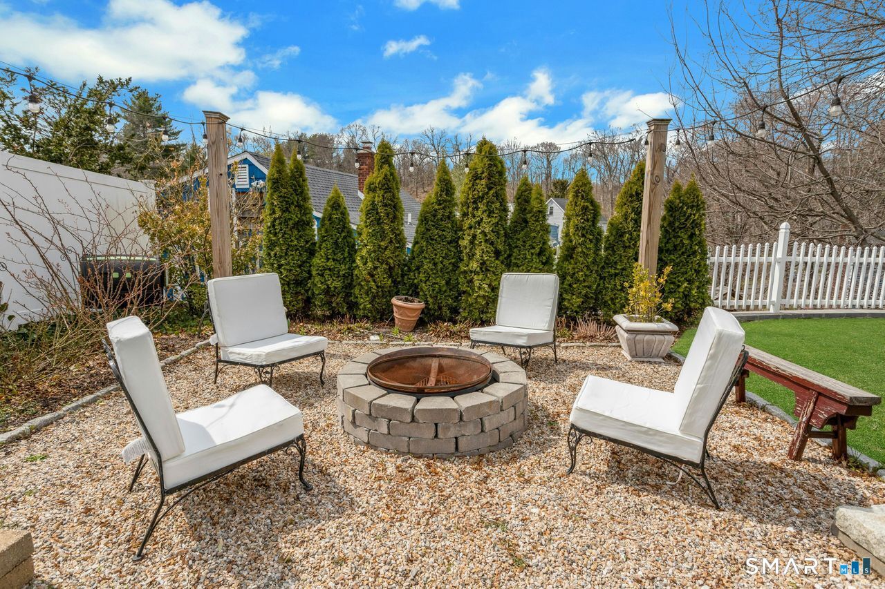 18 Chester Street Norwalk, CT 06850 - Photo 30 of 33