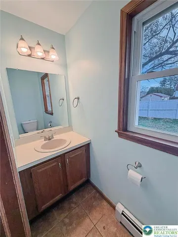 $399,900 | 719 Hunter Street, Catasauqua, PA 18032