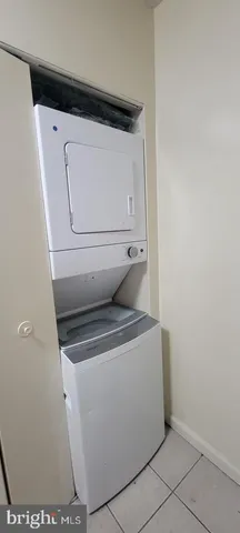 $1,700 | 5500 Holmes Run Parkway, Unit 508, Alexandria, VA 22304