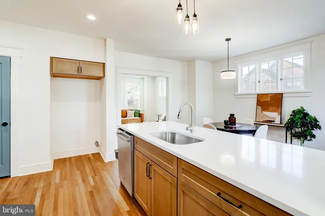 $424,900 | 1121 West Clay Street, Lancaster, PA 17603